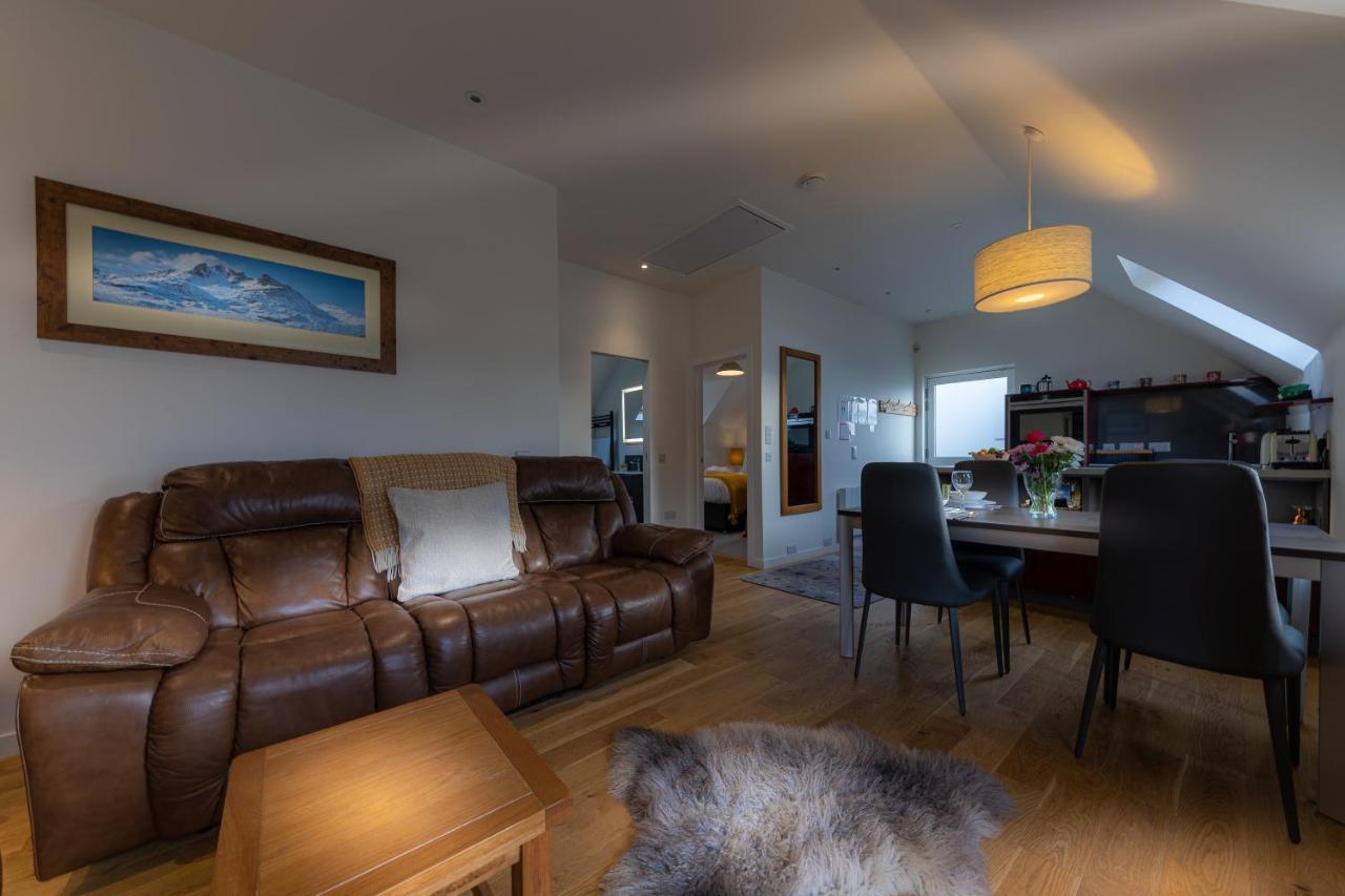 Skyelight Apartment Portree Eksteriør billede